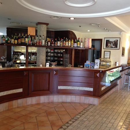 La Locanda Del Cavaliere Borgo Montello Exteriör bild